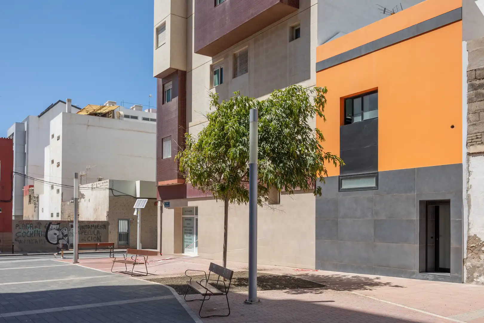 Vista exterior de Casa adosada en venda en Las Palmas de Gran Canaria amb Aire condicionat, Calefacció i Terrassa