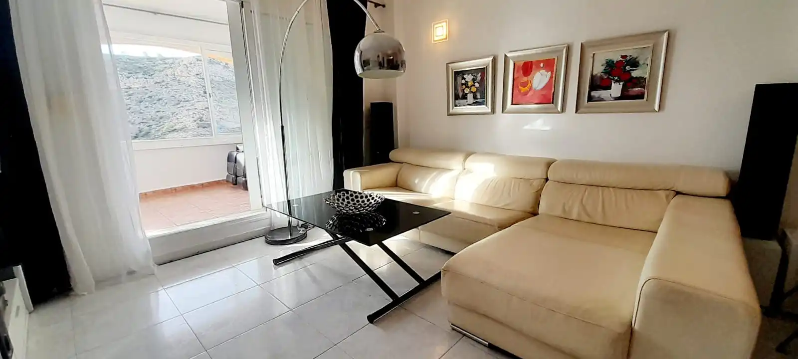 Wohnzimmer von Einfamilien-Reihenhaus zum Verkauf in Benitachell / El Poble Nou de Benitatxell mit Klimaanlage, Heizung und Terrasse