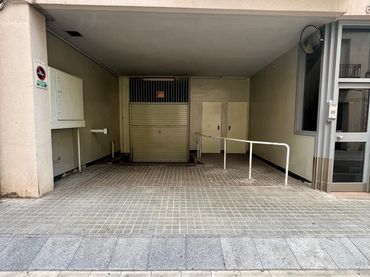 Individuale con ascensore in affitto a Rambla