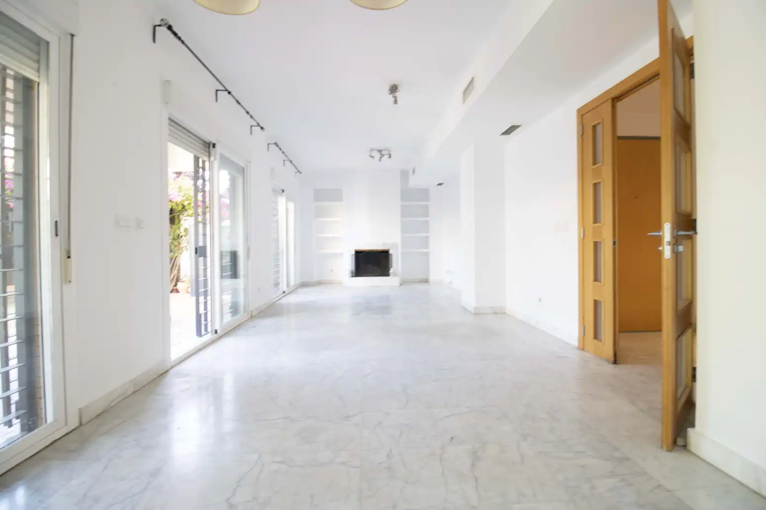 Casa adosada en venta en Espartinas con Aire acondicionado, Terraza y Piscina