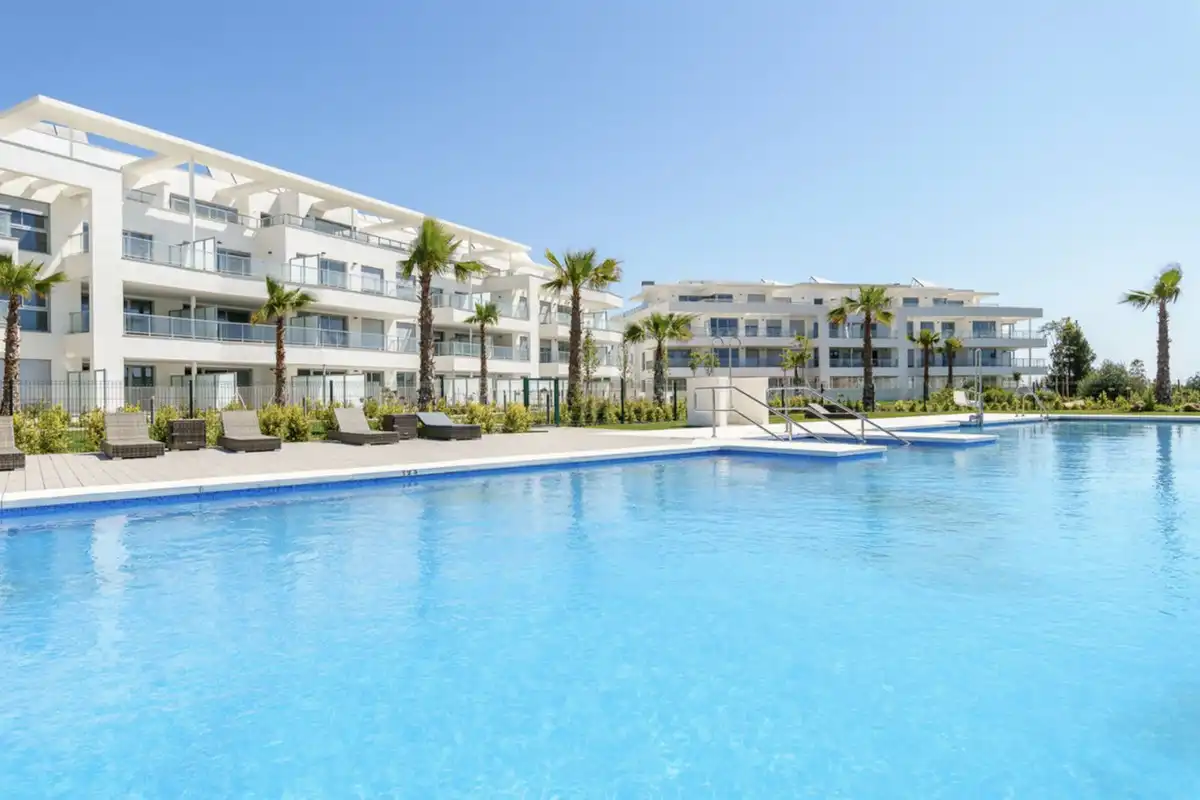 Apartment with pool for sale in El Faro de Calaburra - Chaparral