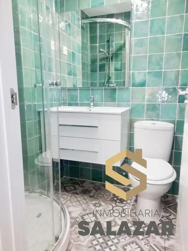 Baño de Piso en venta en Bilbao  con Calefacción