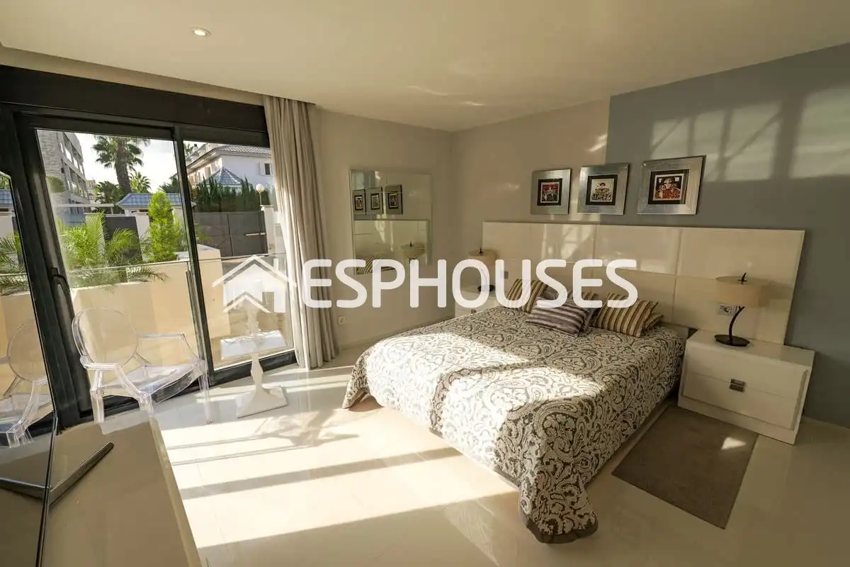 Chalet con terraza en venta en Playa del Acequión, Náufragos y Rocío del Mar, imagen 11