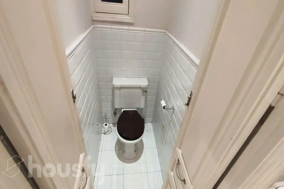 Baño de Local de alquiler en Madrid