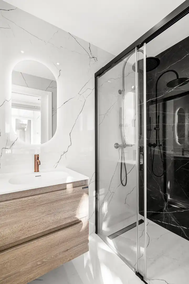 Baño de Apartamento en venta en Marbella con Aire acondicionado, Terraza y Trastero