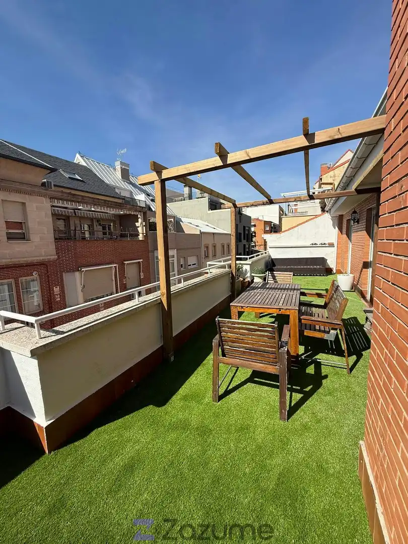 Terrace of Attic for rent in Madrid  with Heating, Parquet flooring and Terrace