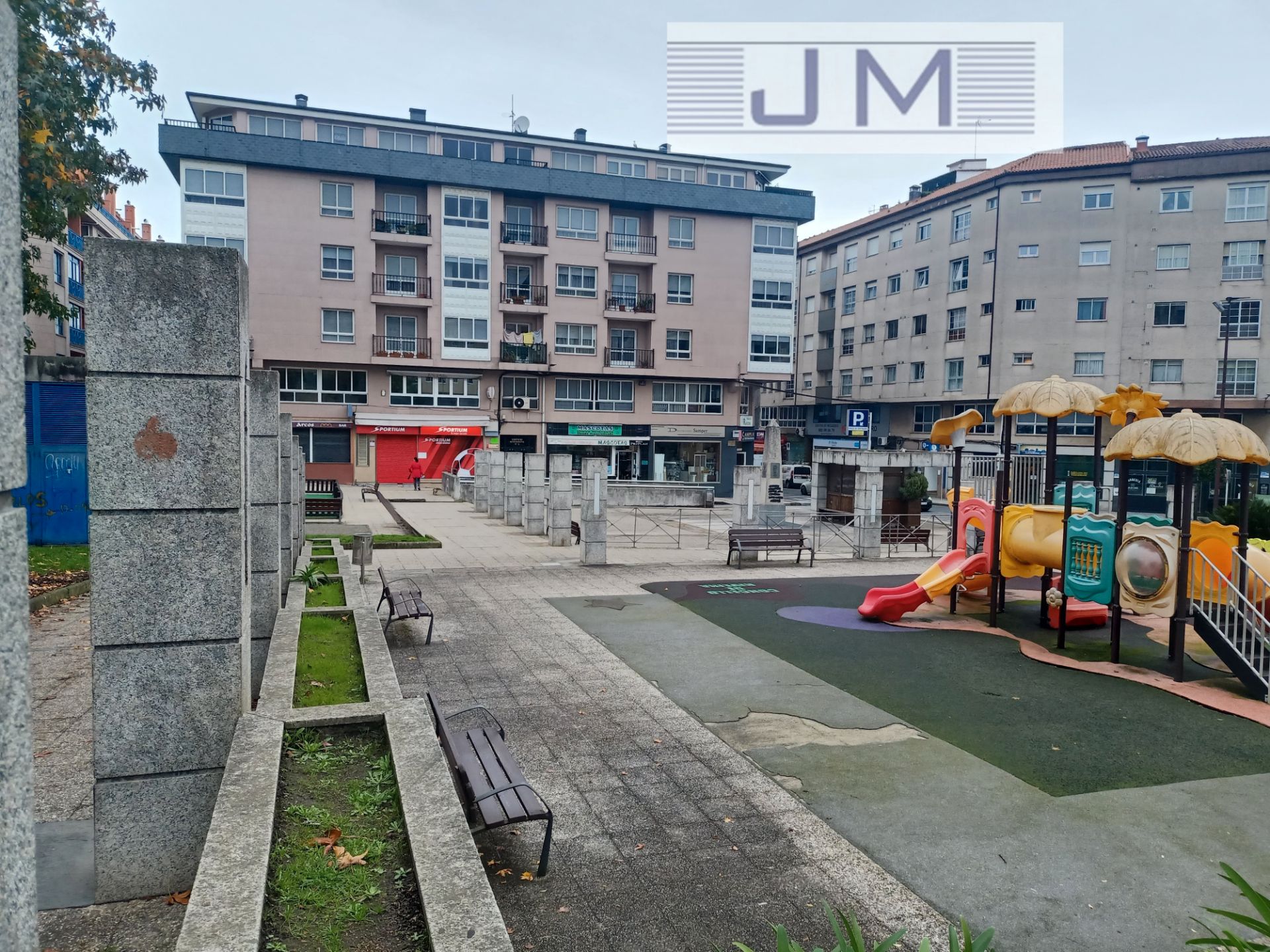 Vista exterior de Pis en venda en Ribeira amb Calefacció i Moblat