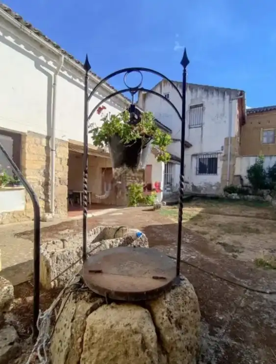 Vista exterior de Casa o chalet en venta en Santoyo con Calefacción, Amueblado y Balcón