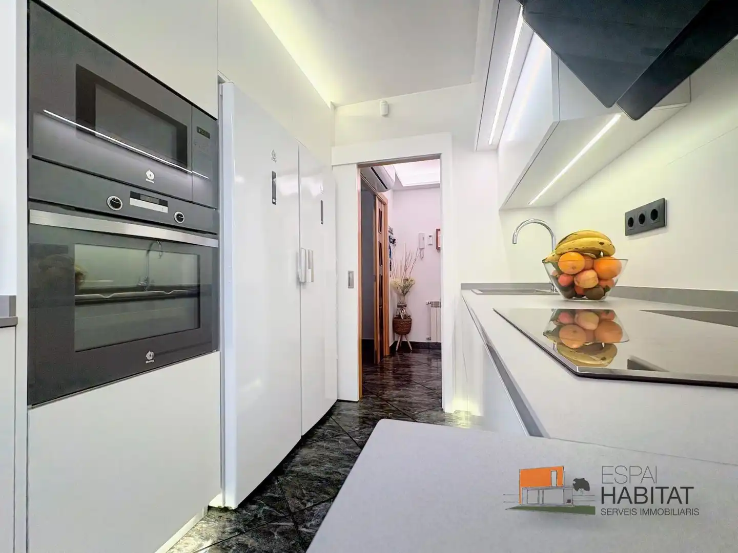 Küche von Wohnung zum Verkauf in Sant Andreu de Llavaneres mit Klimaanlage, Heizung und Terrasse