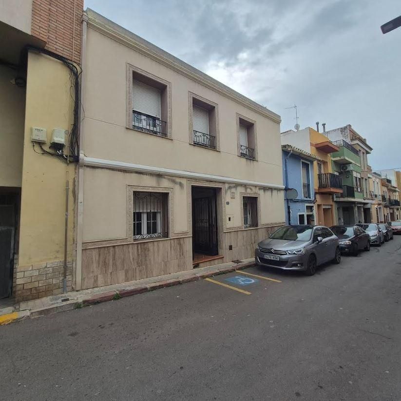 Exterior view of House or chalet for sale in La Vall d'Uixó  with Air Conditioner, Heating and Private garden