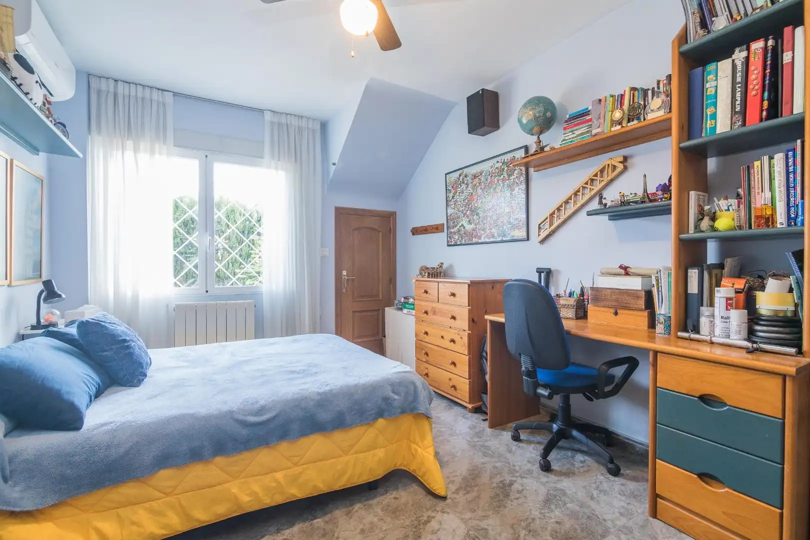 Dormitori de Casa o xalet en venda en Elche / Elx amb Aire condicionat, Calefacció i Jardí privat