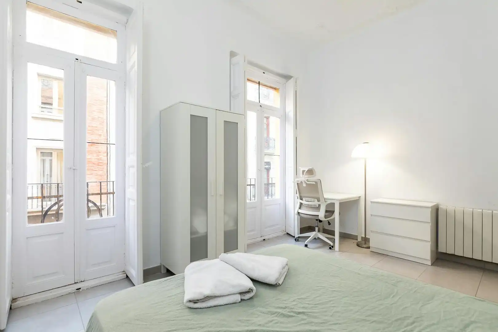 Schlafzimmer von Wohnung zur untervermieten in Valencia mit Heizung, Möbliert und Waschmaschine
