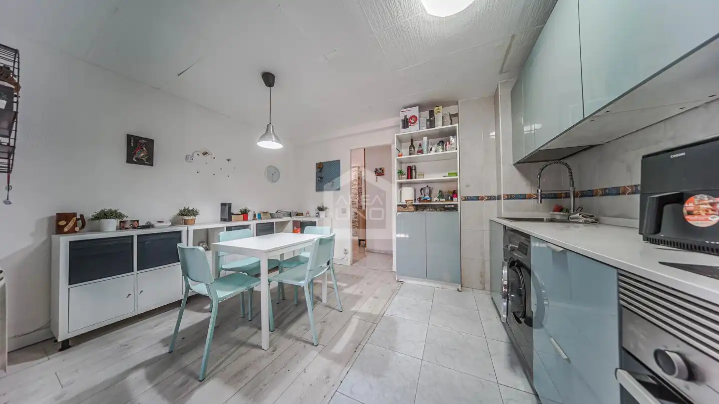 Cocina de Piso en venta en Alcalá de Henares con Aire acondicionado, Calefacción y Terraza