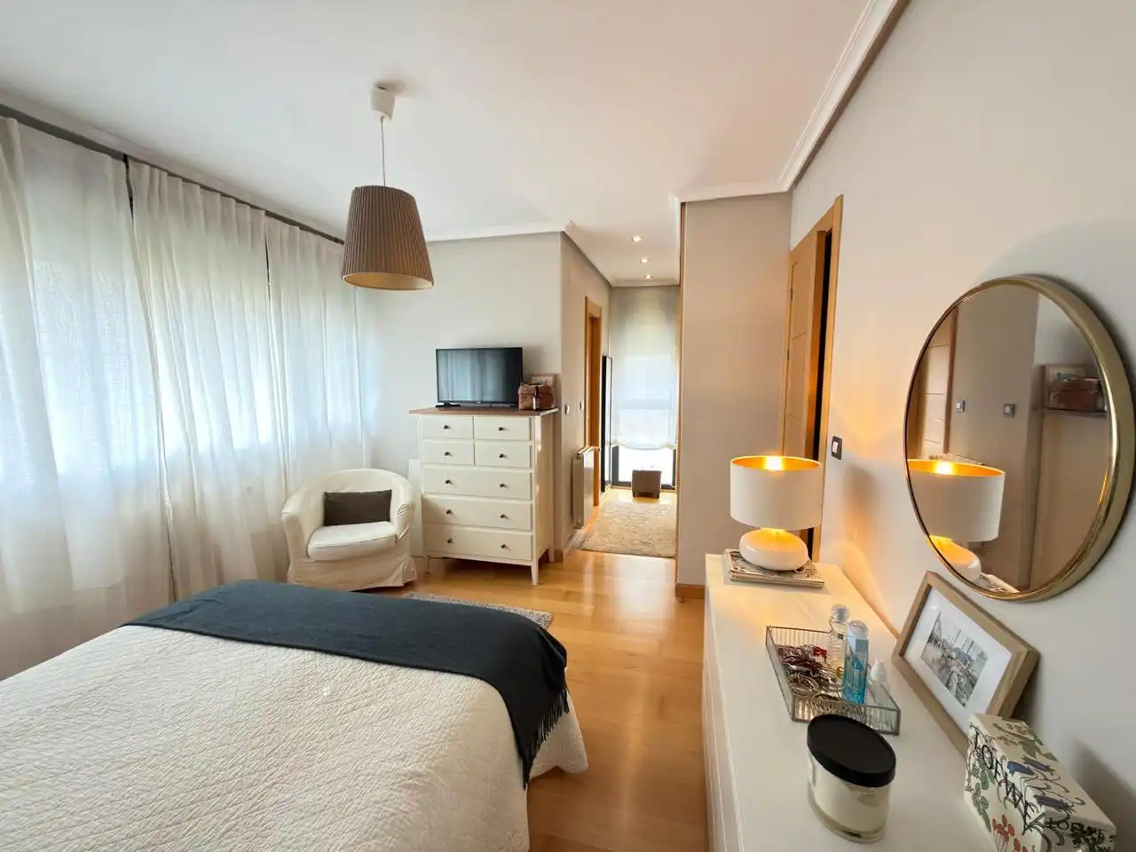 Habitación de Casa o chalet en venta en Burgos con Calefacción, Jardín privado y Trastero