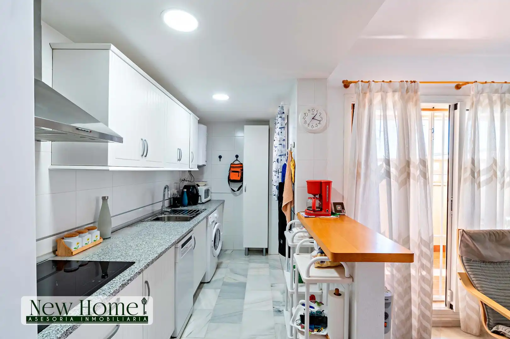 Kitchen of Flat for sale in Roquetas de Mar  with Terrace, Furnished and Community pool
