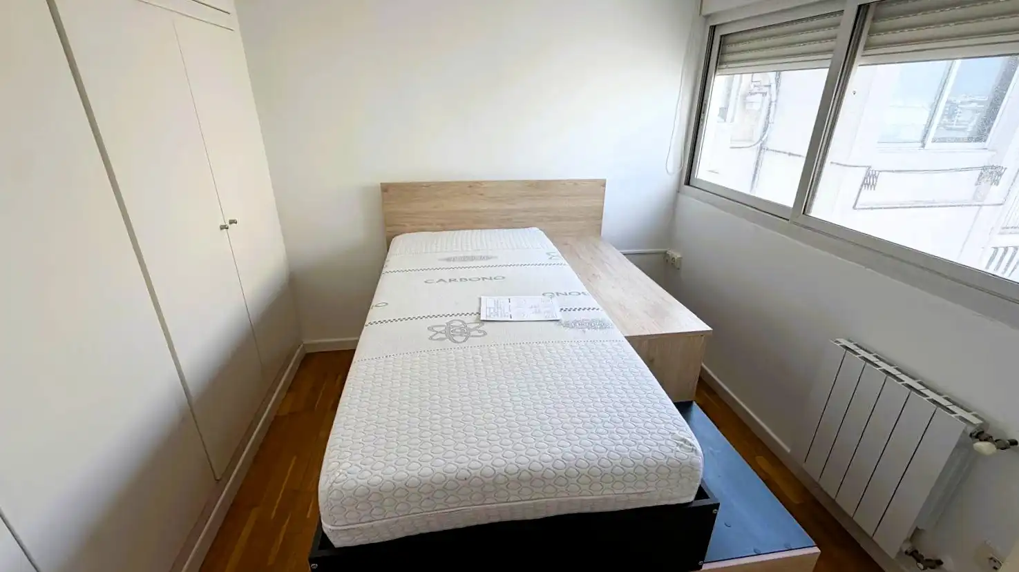 Habitación de Piso de alquiler en Valencia con Aire acondicionado, Calefacción y Parquet
