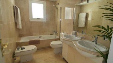 Photo 5 of Flat to rent in Nueva Atalaya, Estepona