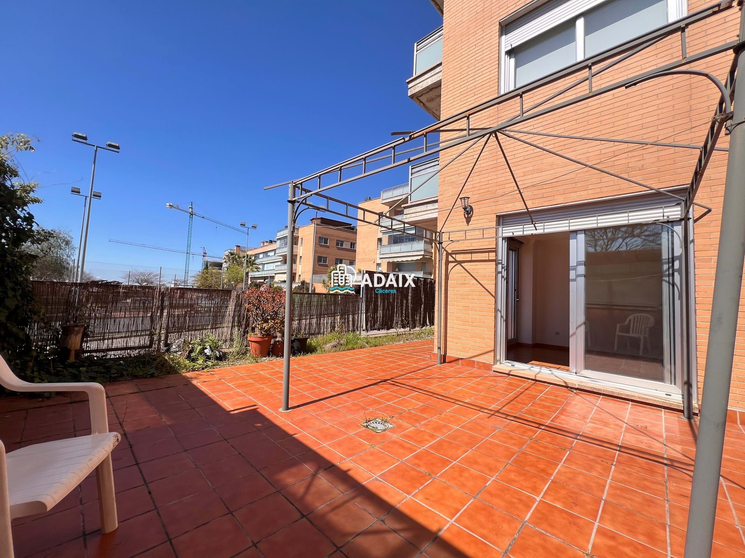 Jardí de Pis en venda en Cáceres Capital amb Calefacció, Terrassa i Traster