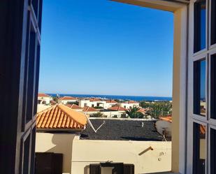 Vista exterior de Dúplex en venda en Antigua amb Piscina comunitària