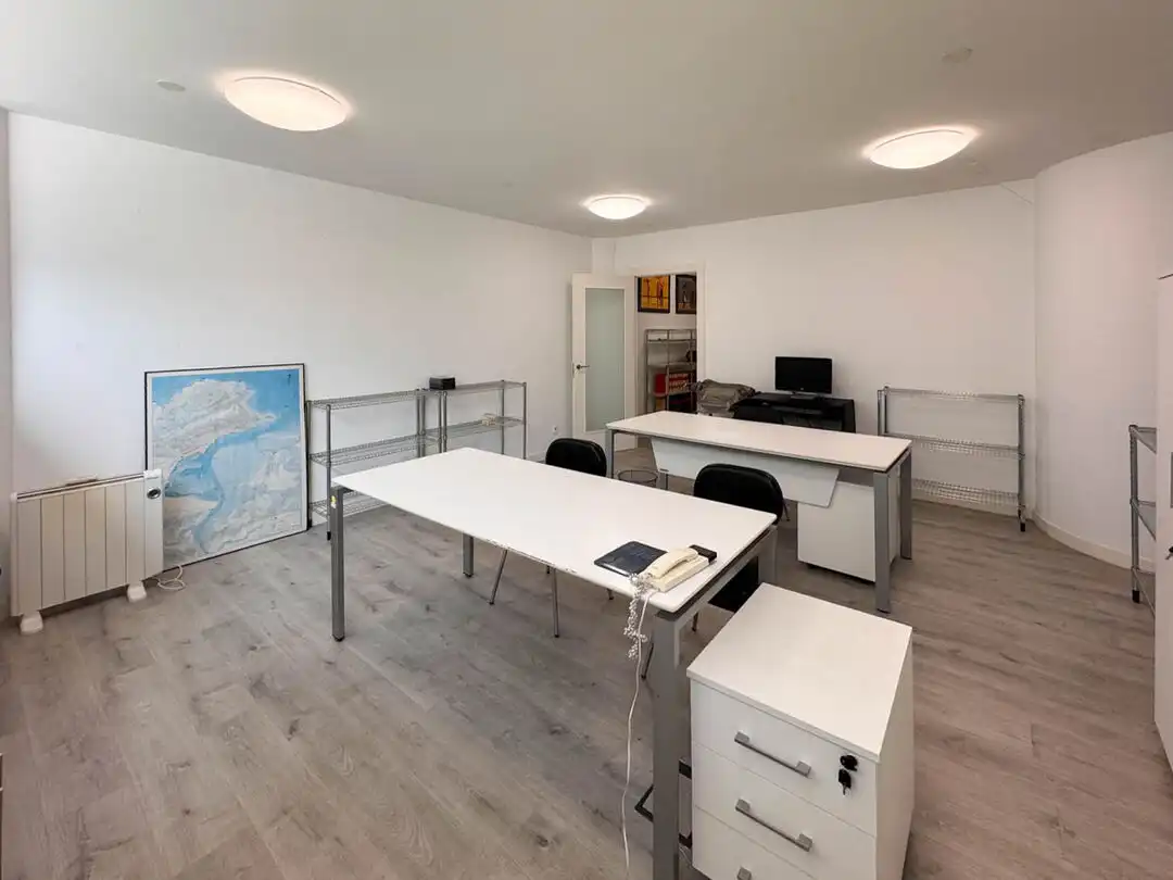 Büro zur Miete in Santander mit Heizung