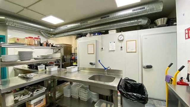 Local comercial en Alquiler en La Unión - Cruz de Humilladero - Los Tilos