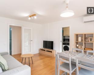 Living room of Flat to rent in  Barcelona Capital  with Air Conditioner, Heating and Furnished