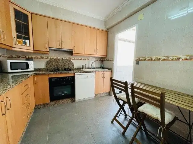 Cocina de Piso para compartir en Elche / Elx con Aire acondicionado, Terraza y Amueblado