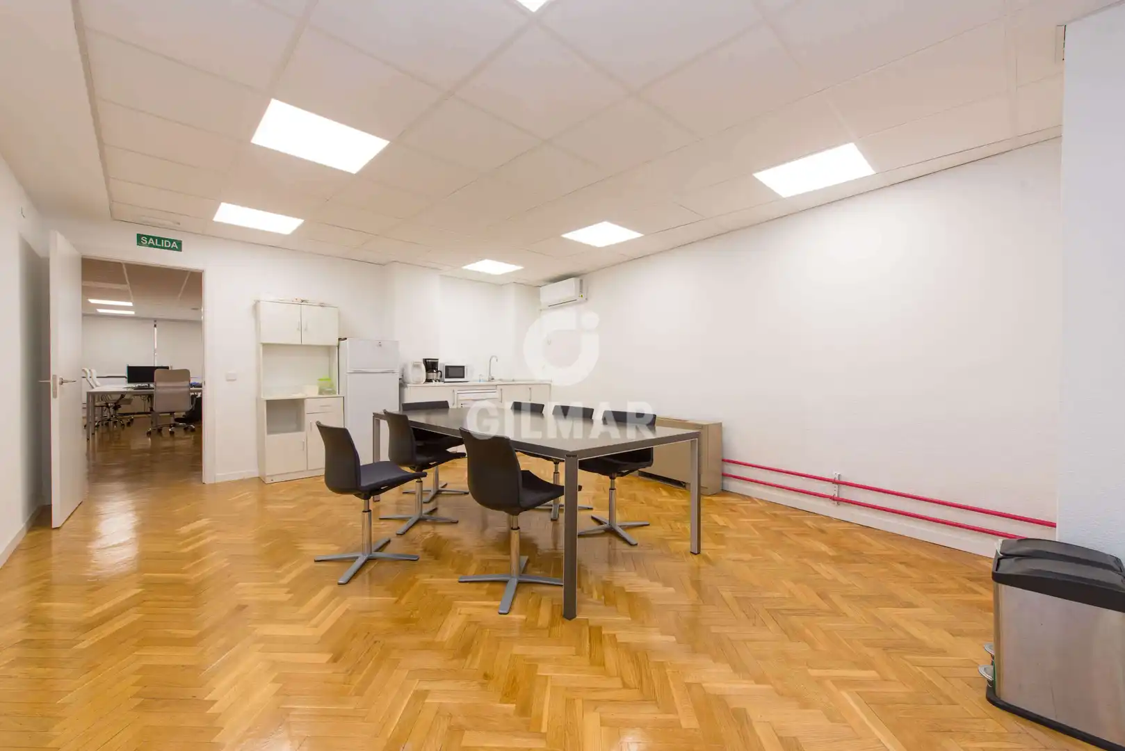 Büro zum Verkauf in Madrid mit Heizung
