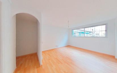 Bedroom of Flat for sale in L'Hospitalet de Llobregat