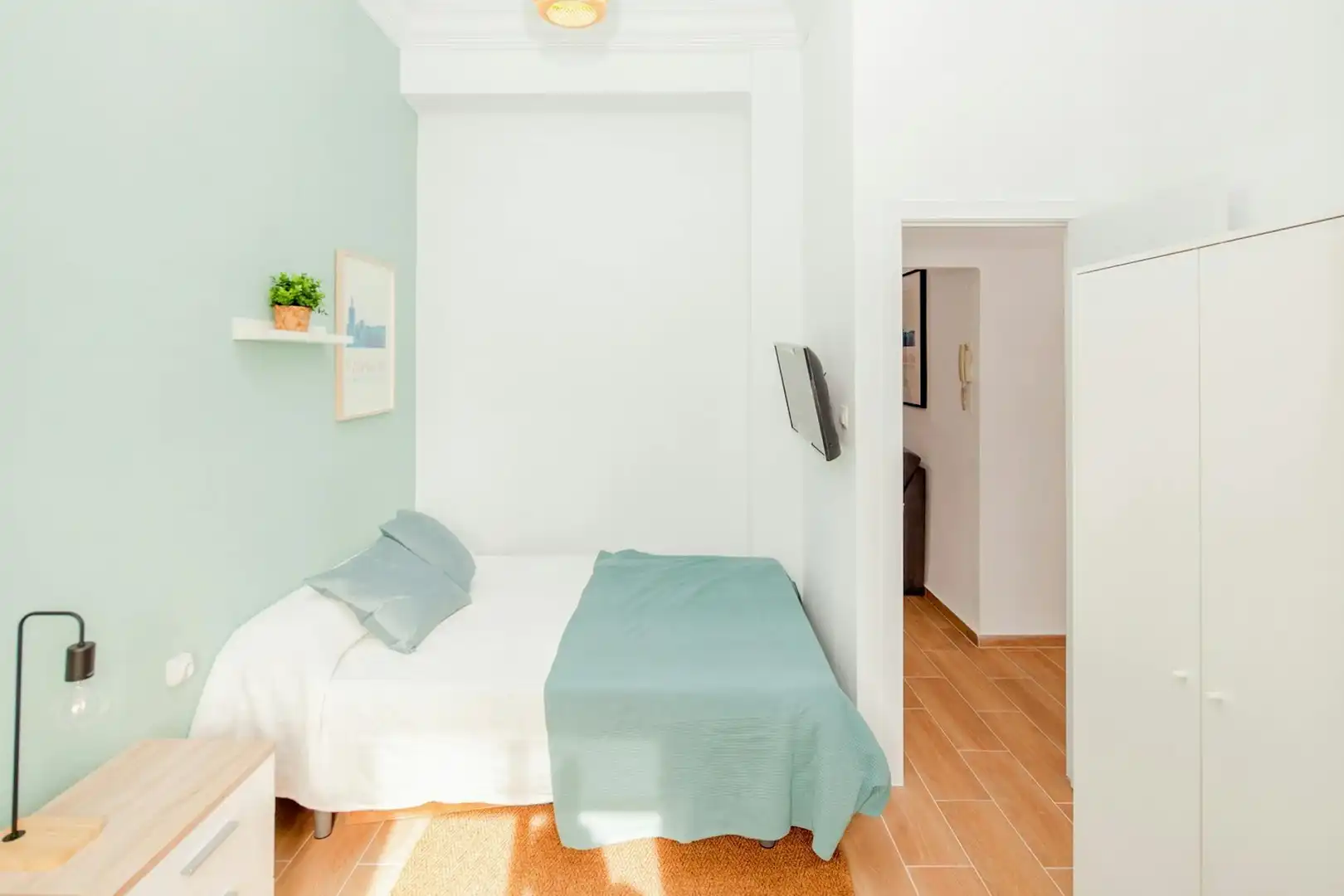 Habitación de Piso para compartir en Valencia con Amueblado, Lavadora y TV