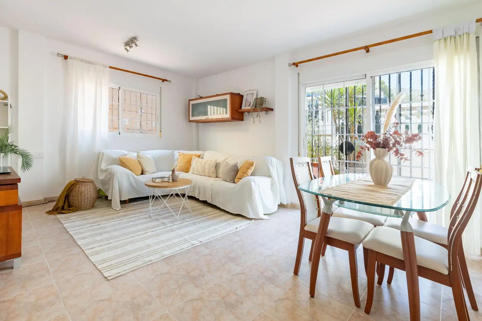 Sala d'estar de Casa adosada en venda en Cullera amb Aire condicionat, Calefacció i Terrassa