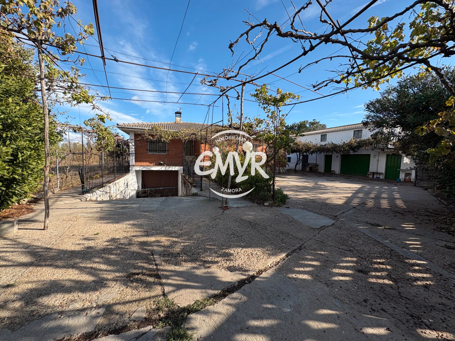 Terreny en venda a Calle Félix Rodríguez de la Fuente, Villaralbo