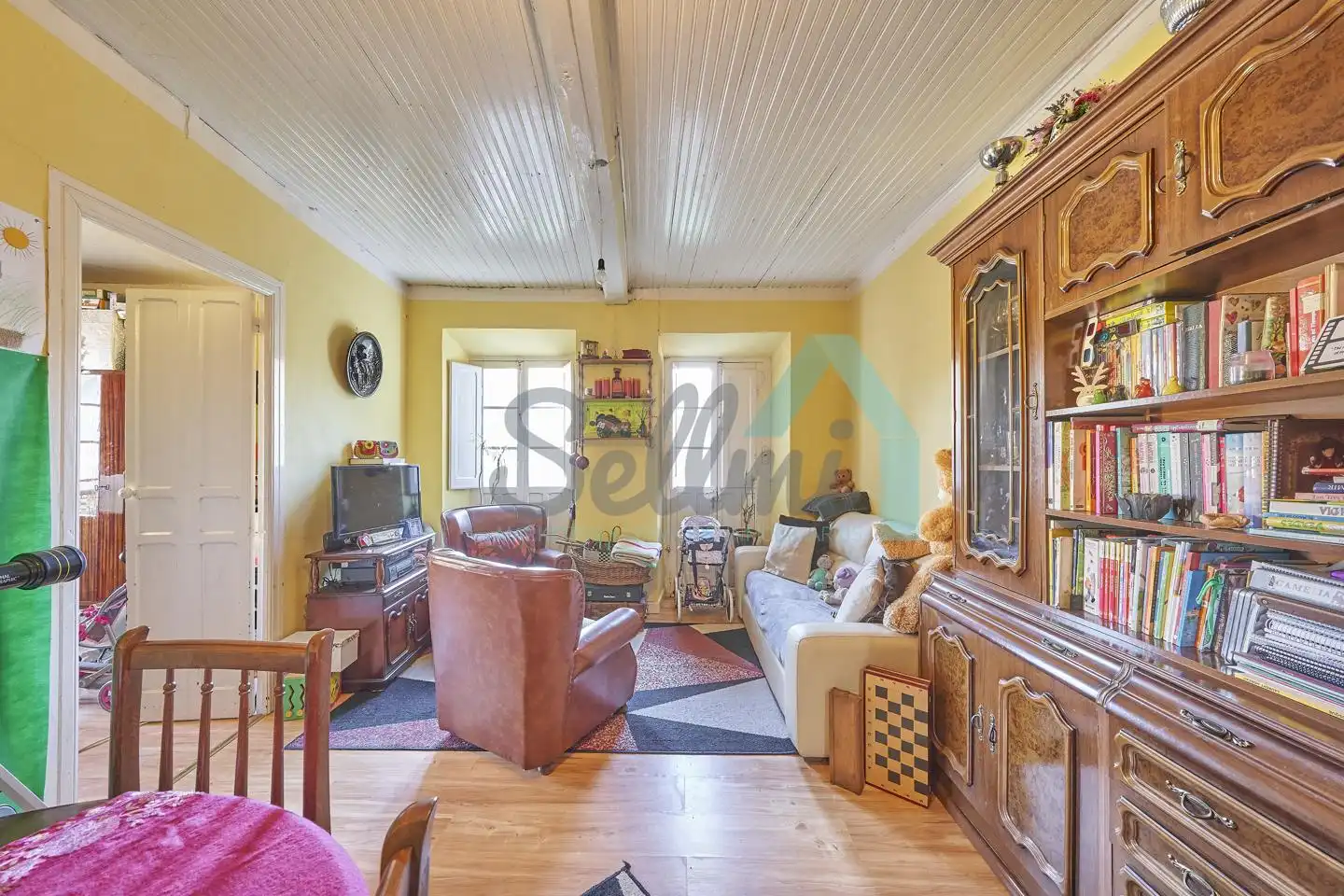 Sala de estar de Casa o chalet en venta en Belmonte de Miranda con Jardín privado, Parquet y Terraza
