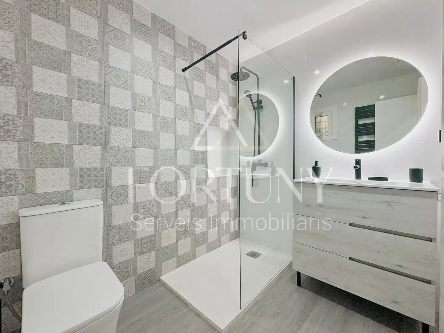Baño de Piso en venta en Salou con Aire acondicionado y Balcón