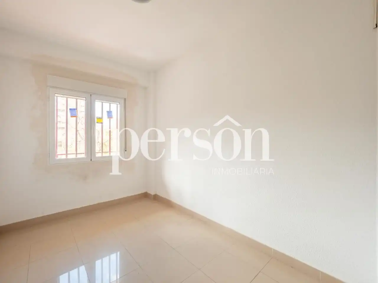 Habitación de Oficina de alquiler en Valencia con Aire acondicionado y Calefacción