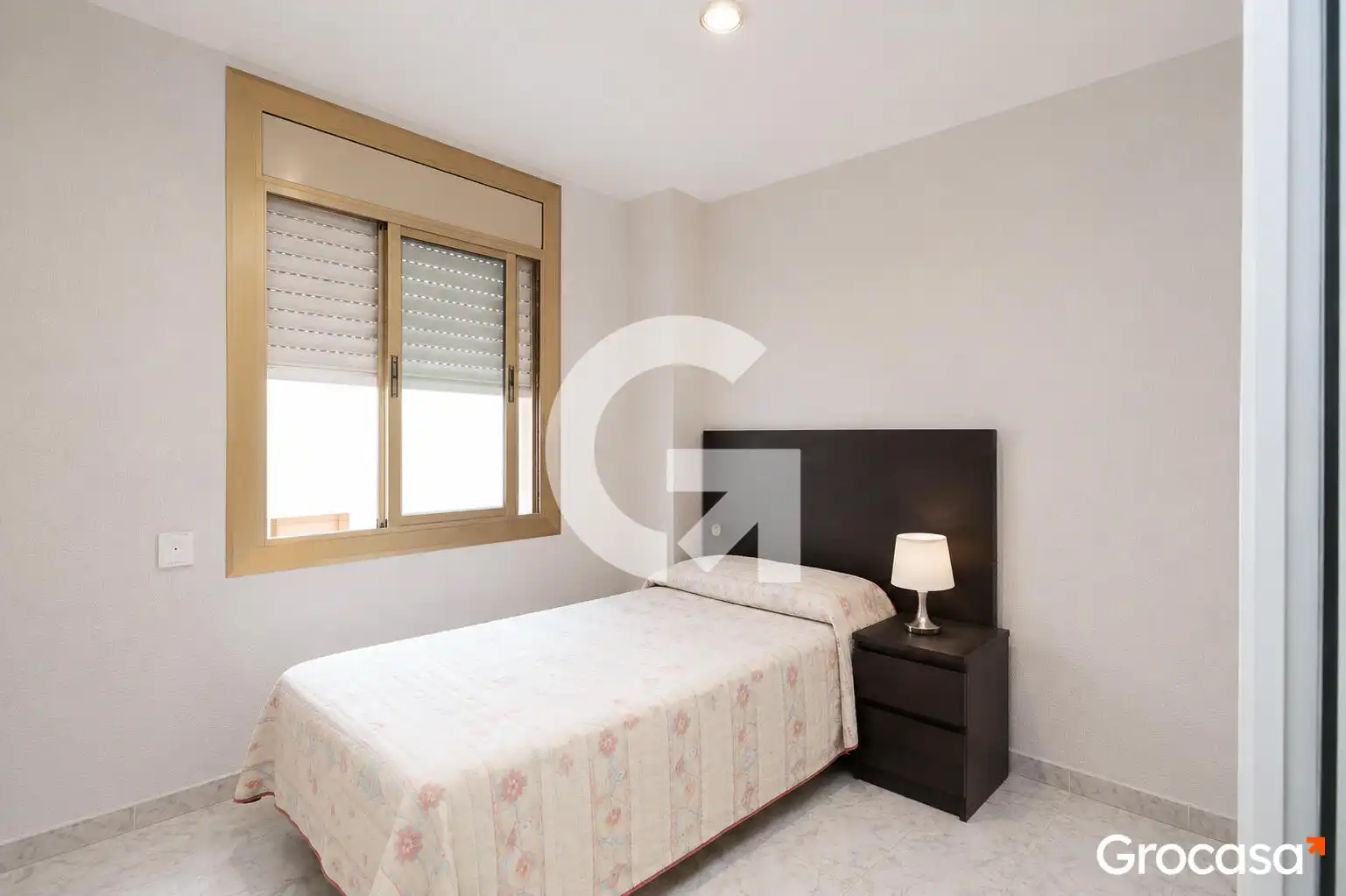 Bedroom of Flat for sale in Cornellà de Llobregat  with Air Conditioner, Furnished and Oven