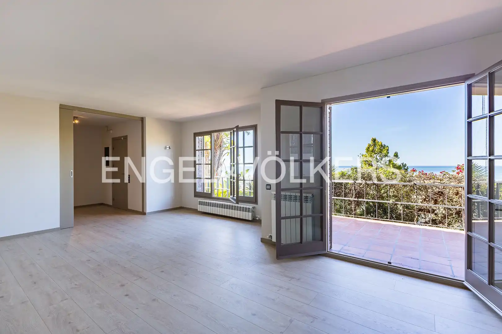 Balcony of Houses for sale in Castelldefels  with Air Conditioner, Heating and Private garden