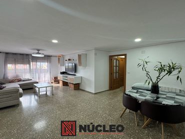 Appartamento con balcone in vendita a Avenida Joan d' Àustria
