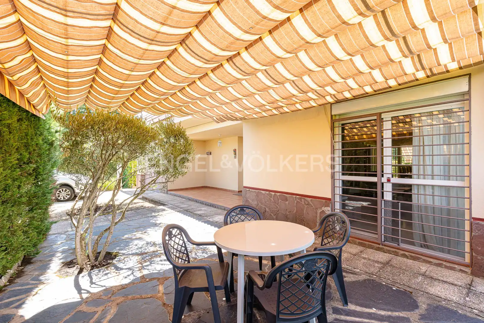 Terrassa de Casa o xalet en venda en Galapagar amb Calefacció, Jardí privat i Terrassa