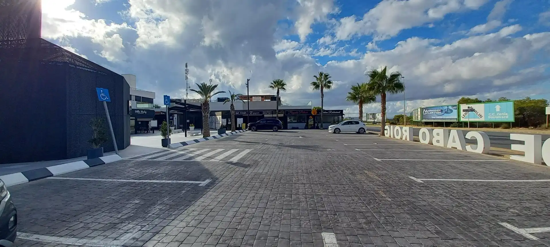 Parking of Garage for rent in Orihuela Costa