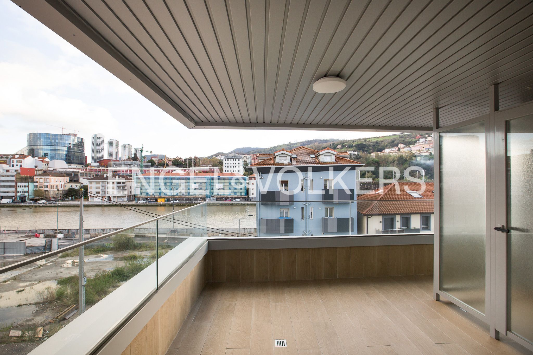 Terrassa de Apartament de lloguer en Bilbao  amb Calefacció, Parquet i Terrassa