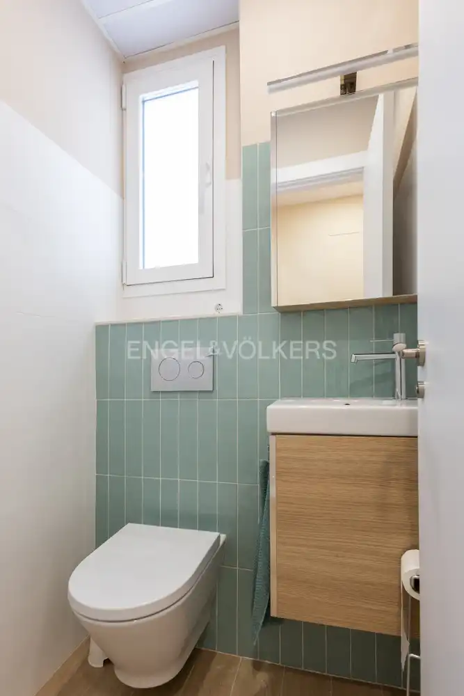 Badezimmer von Wohnung zur Miete in Valencia mit Klimaanlage, Heizung und Möbliert