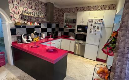 Cuina de Casa o xalet en venda en Antequera amb Aire condicionat i Terrassa