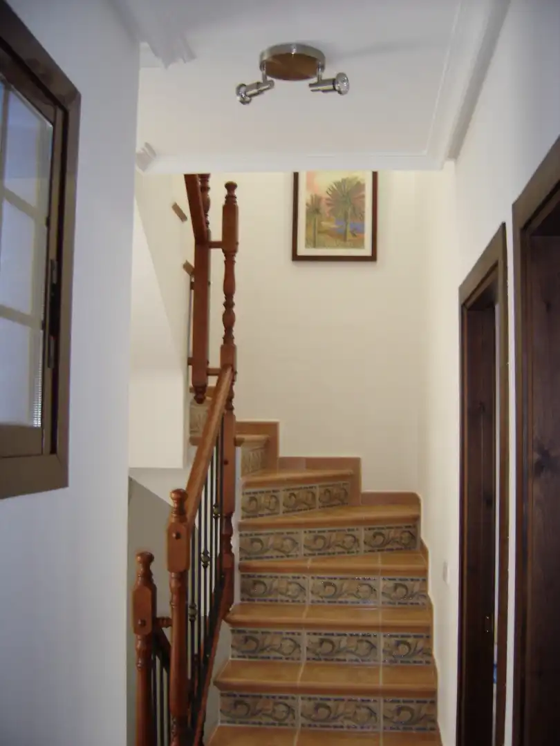 Reihenhaus mit Terrasse zum Verkauf in Calle Marqués del Vado 17, imagen 4