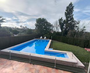Piscina de Casa o xalet en venda en  Jaén Capital amb Moblat