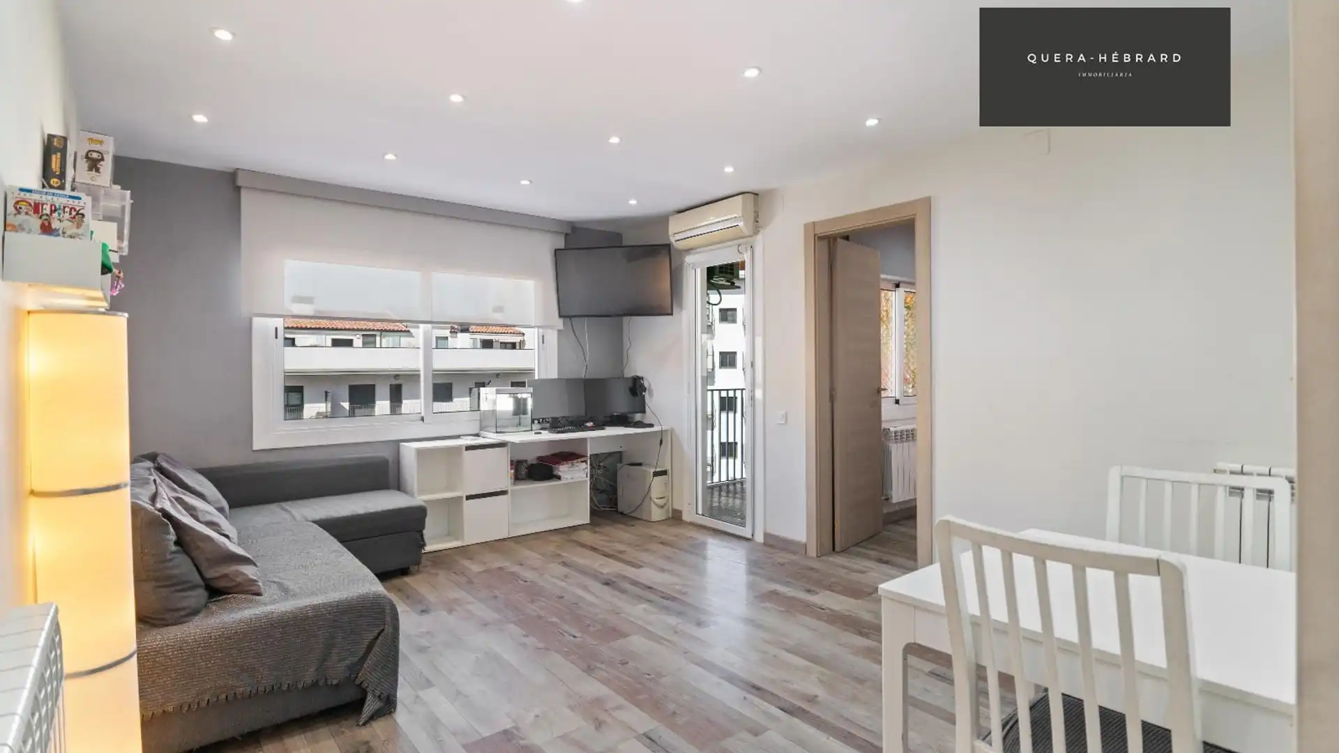 Living room of Flat for sale in Terrassa  with Heating, Parquet flooring and Terrace