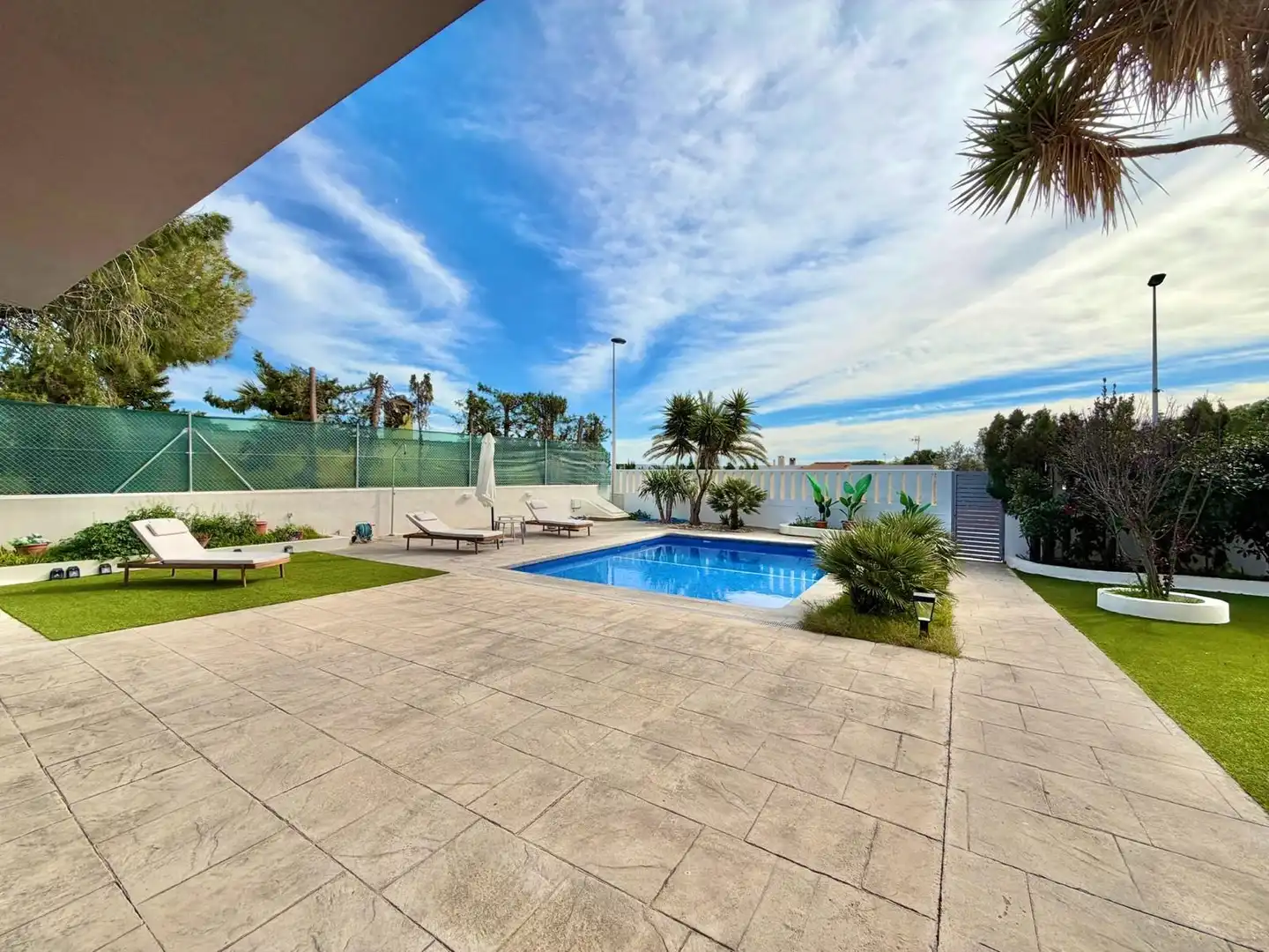 Piscina de Casa o chalet en venta en Elche / Elx con Aire acondicionado, Jardín privado y Terraza