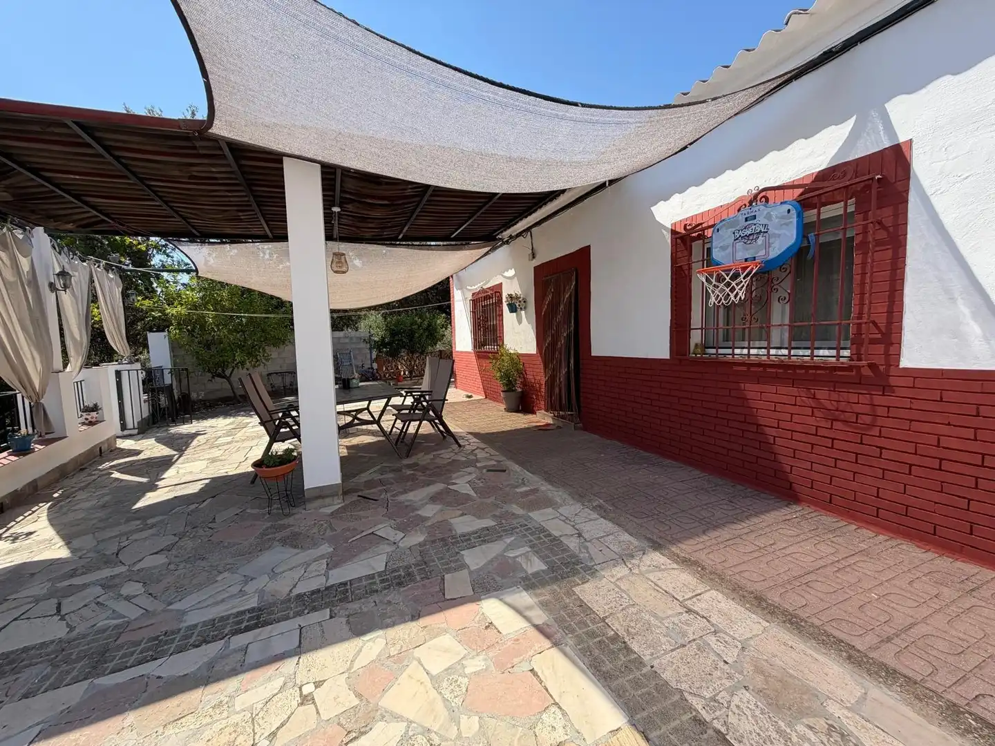 Vista exterior de Casa o chalet en venta en Córdoba con Aire acondicionado, Calefacción y Piscina