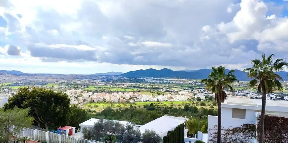 Vista exterior de Residencial en venta en Santa Eulària des Riu
