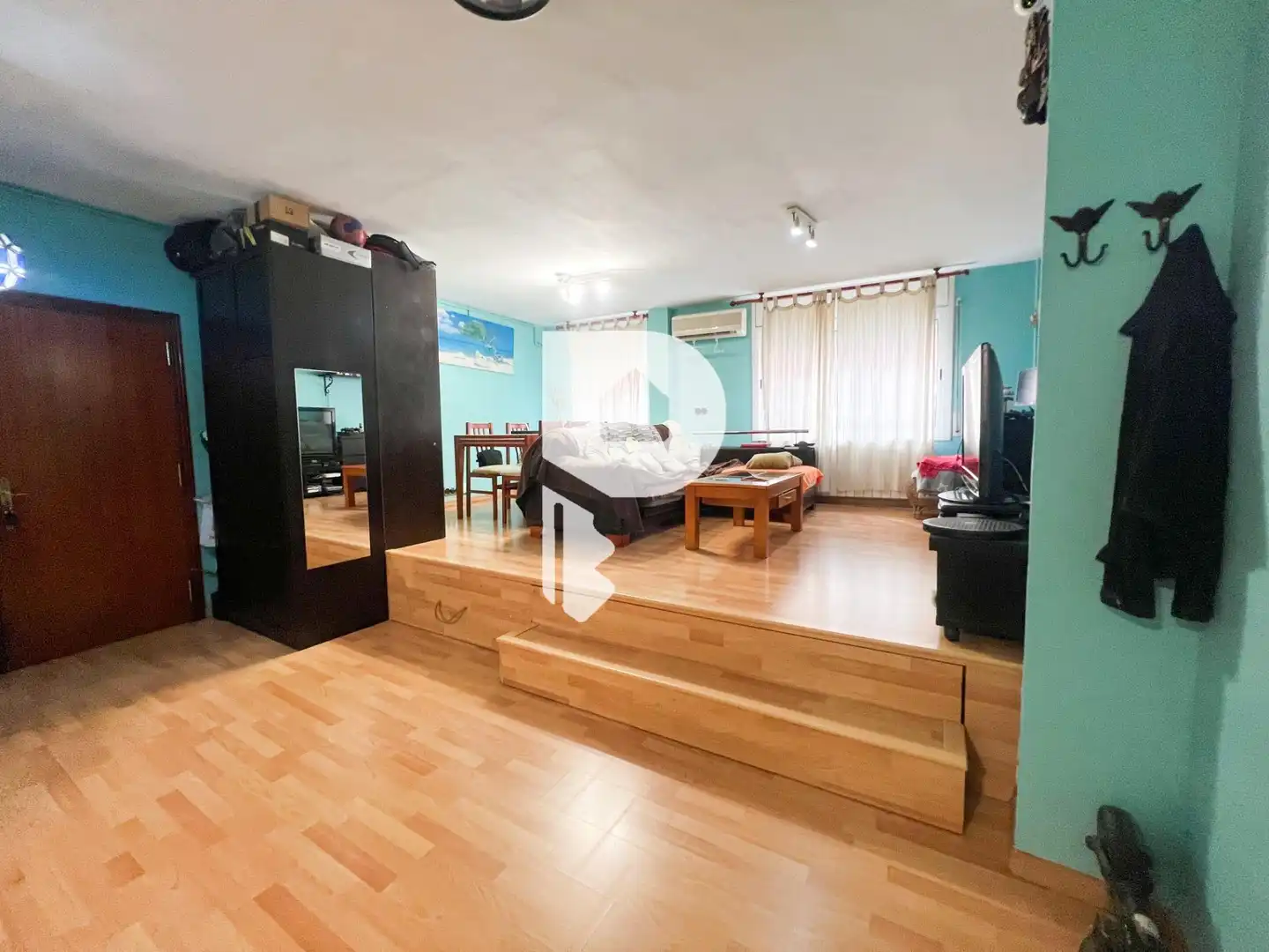 Sala de estar de Planta baja en venta en Vallirana con Aire acondicionado, Calefacción y Parquet